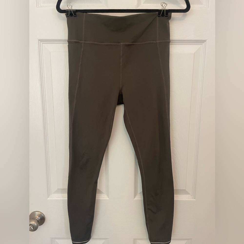 Athleta Grey/Brown Cropped Leggings
